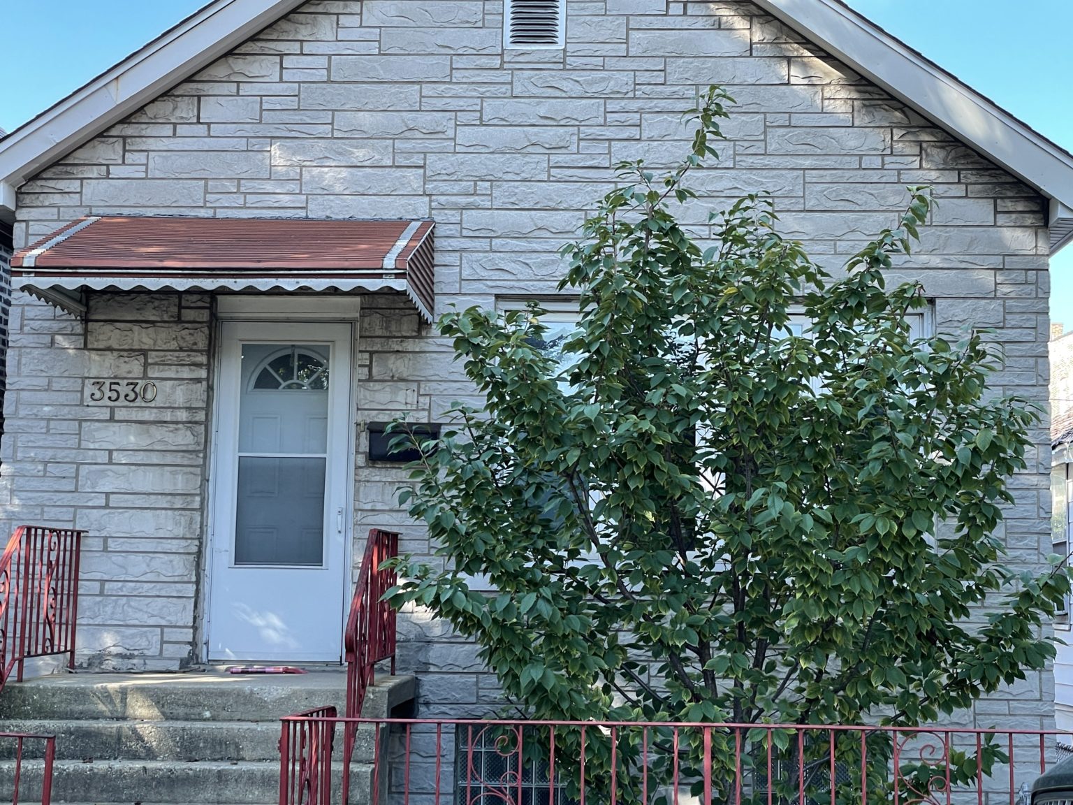 Chicago's Historic Bridgeport and Back of the Yards Neighborhoods