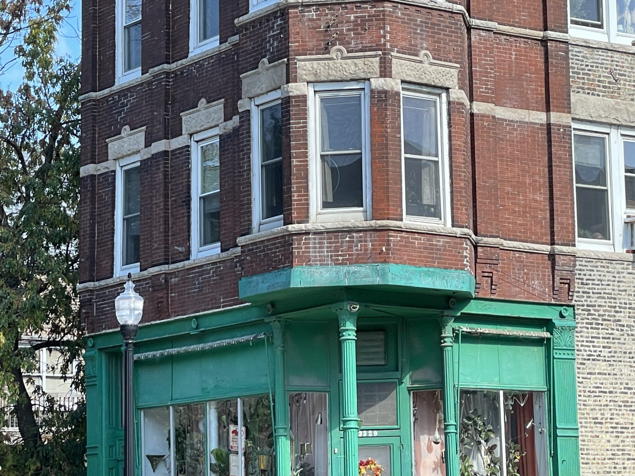 Chicago's Historic Bridgeport and Back of the Yards Neighborhoods
