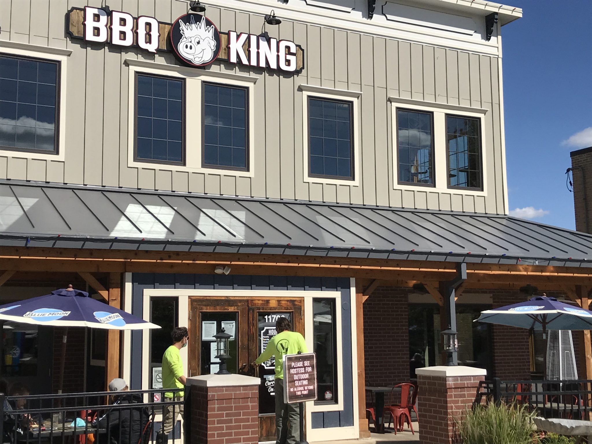 Day Trips From Chicago, IL Visiting Suburban Woodstock, Huntley and